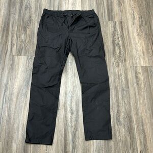 Prana hiking pants. Stretch material. Ripstop. Size Large Men’s. EUC.